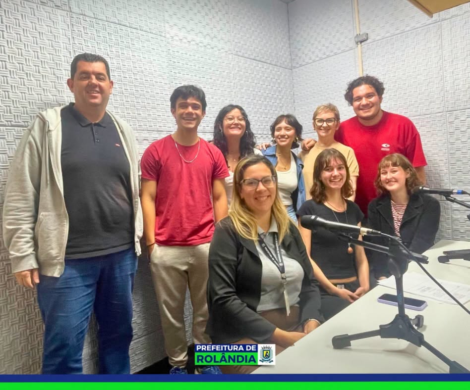 Oficinais culturais são destaque em entrevista na rádio da UEL