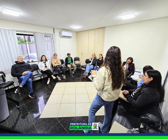 Secretaria de Educação apresenta diagnóstico do Plano Municipal de Educação e novas políticas educacionais